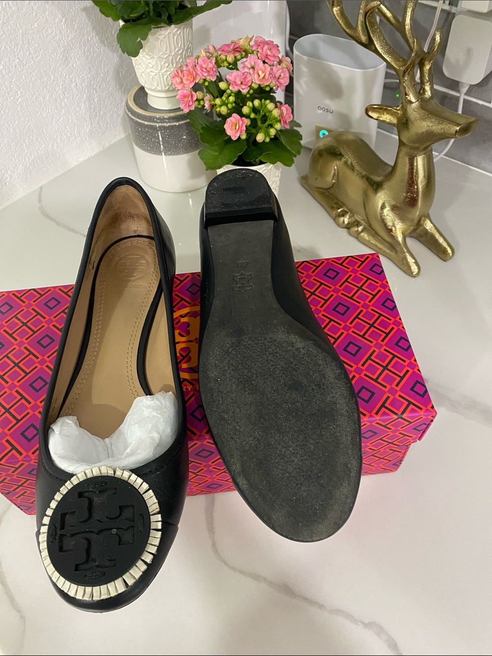Tory Burch Black Leather Logo Medallion Flats - Picture 4 of 5